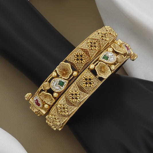 Traditional Gold Toned Patla Set with Navratna Stones