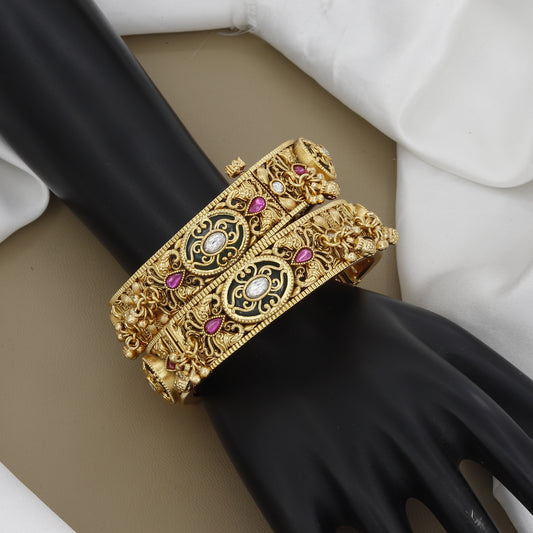 Bridal Gold Tone Patla Set with Kundan and Ruby Embellishments