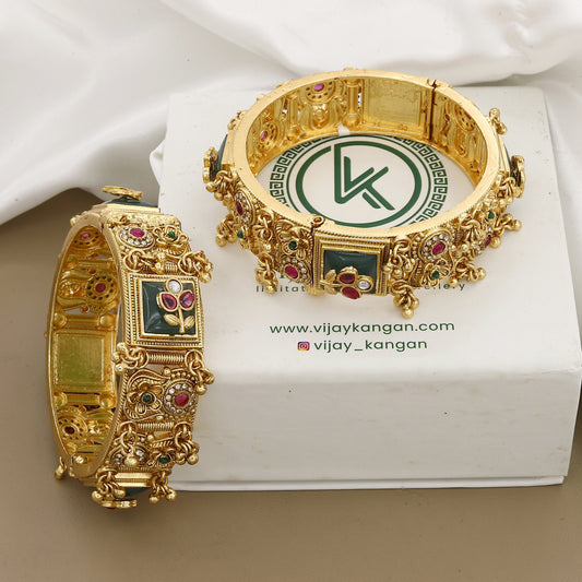 Heritage Design Antique Wedding Patla Set