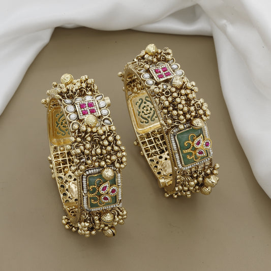 Heritage Inspired Exquisite Antique Gold Patla Set