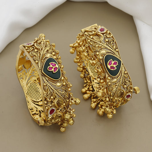 Heritage Ruby Extured Ball-Work Patla Set