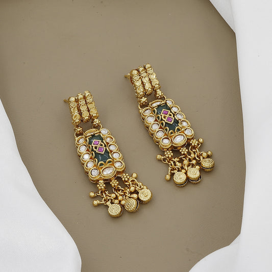 Handcrafted Kundan & Stone Necklace Set