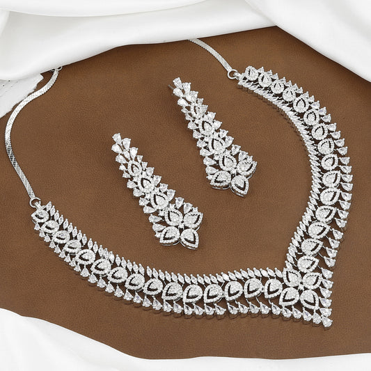 Crystal Flower Design Silver Polished Diamond Necklace Set