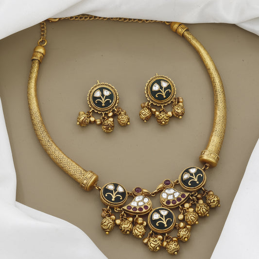 Rigid Design with Enamel and Kundan Necklace Set