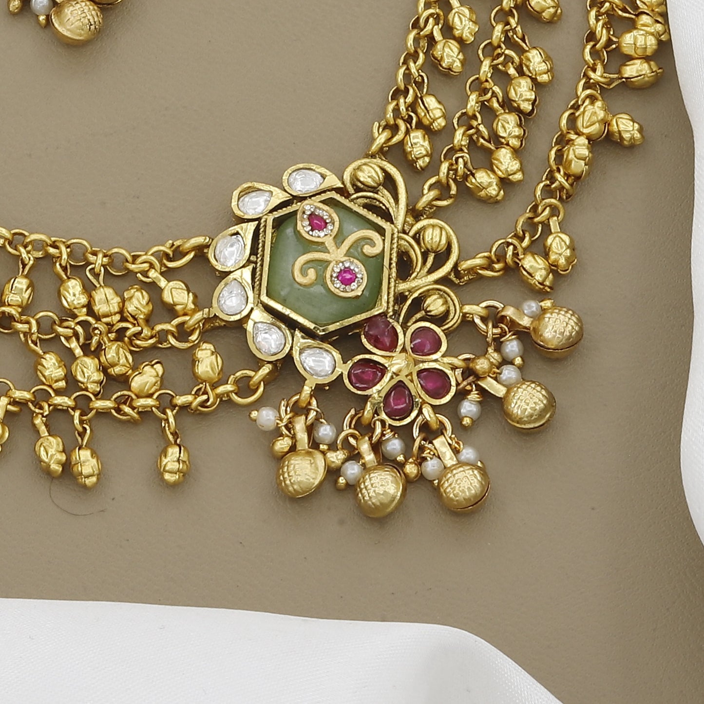 Elegant Necklace Set with Multi-String Pearls, Kemp Stones, and Matching Earrings