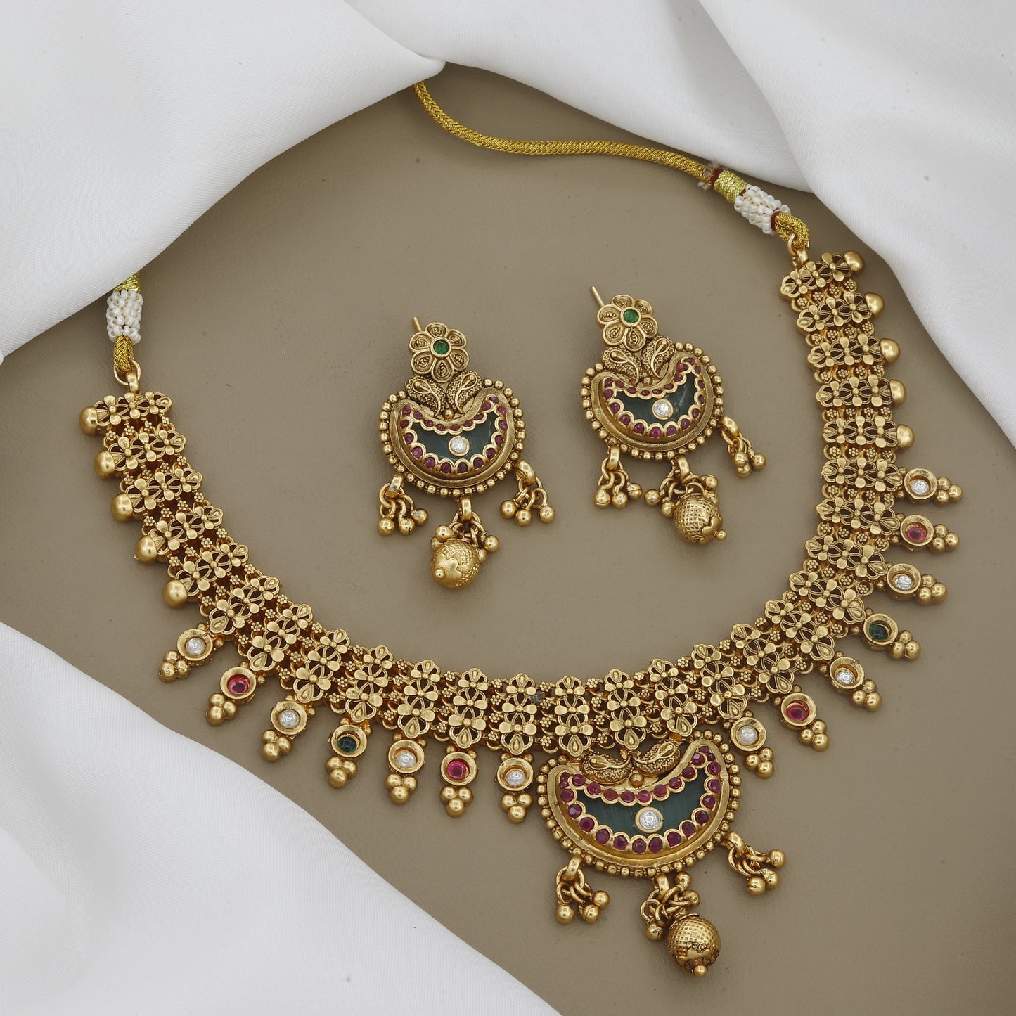 Antique-Style Wedding & Festive Necklace Set