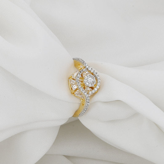 Gold Polished Diamond Cluster Party Diamond Ring