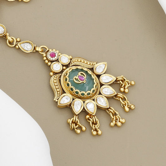 Kundan Maang Tikka with Central Round Green Stone