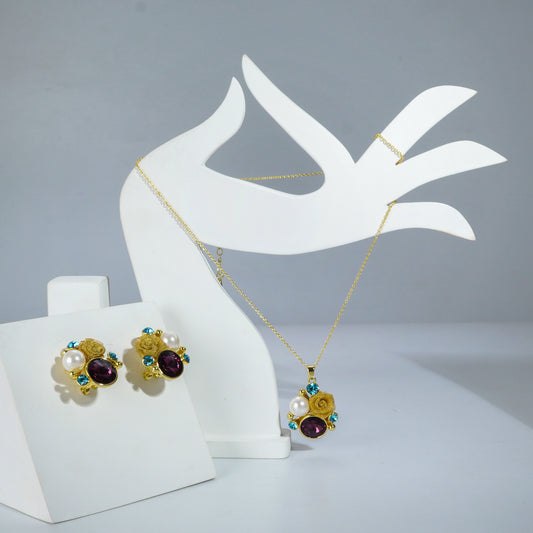 18k Goldpolished Swarovski Multi Stone Pendent Set