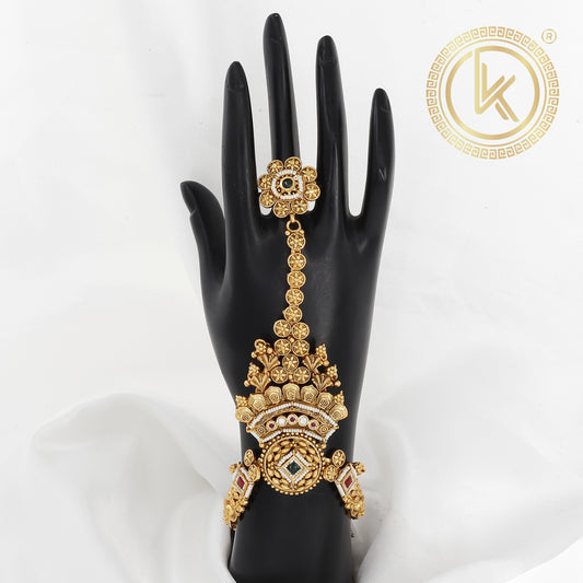 Intricate Gold-Tone Kundan/Polki Hath Panja with Pearls