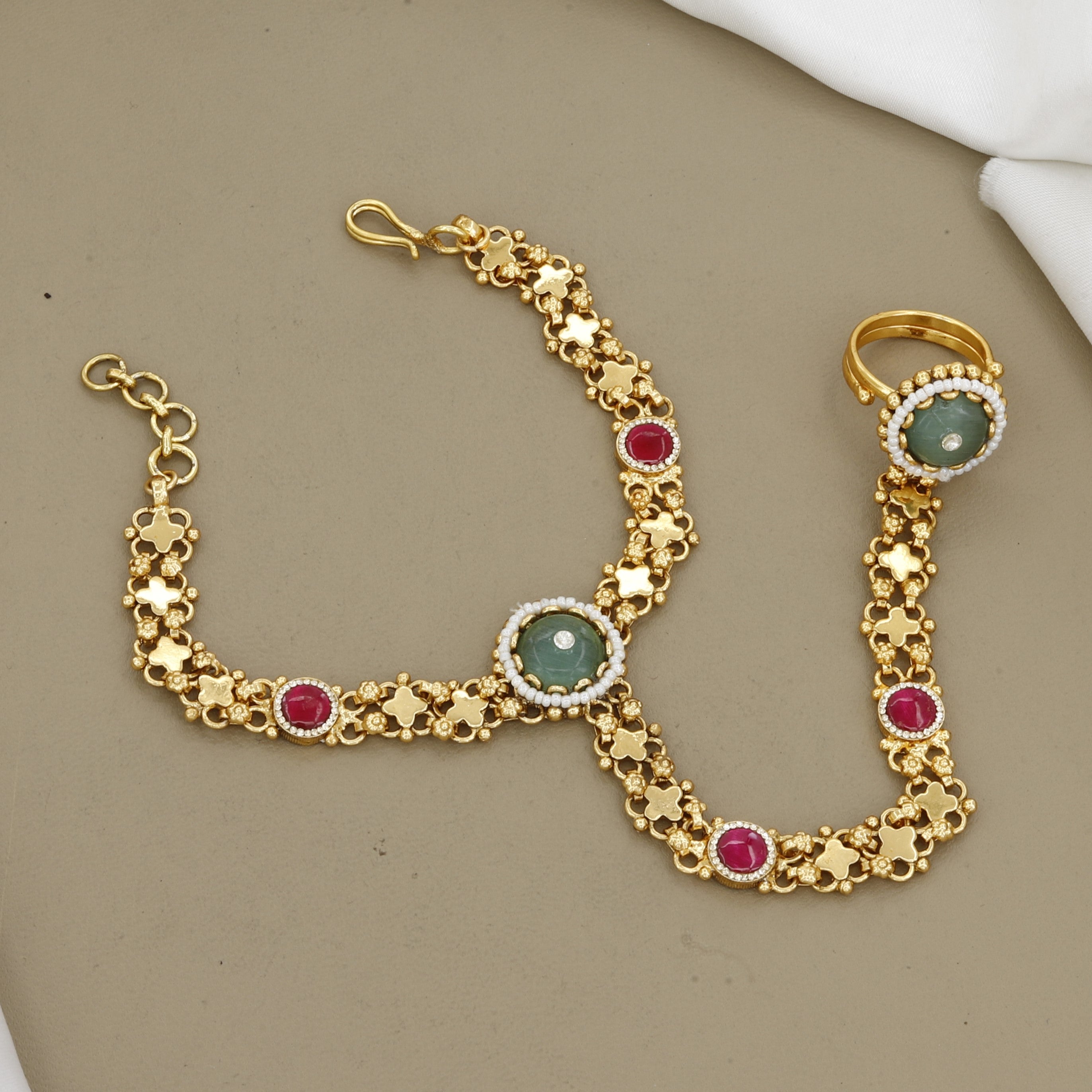 Traditional Round Kundan & Meenakari Hathphool with Pearl Border