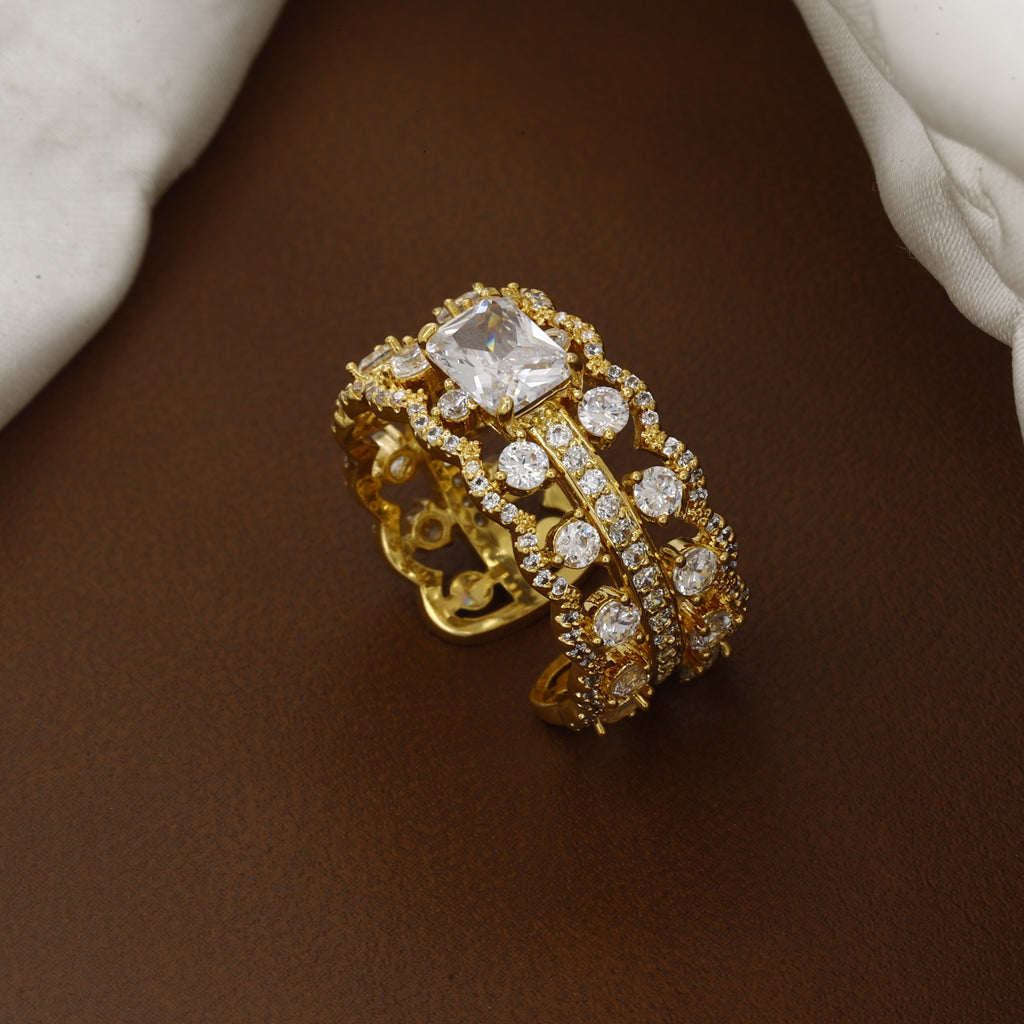 Vintage-Style Emerald-Cut Zircon Gold Ring