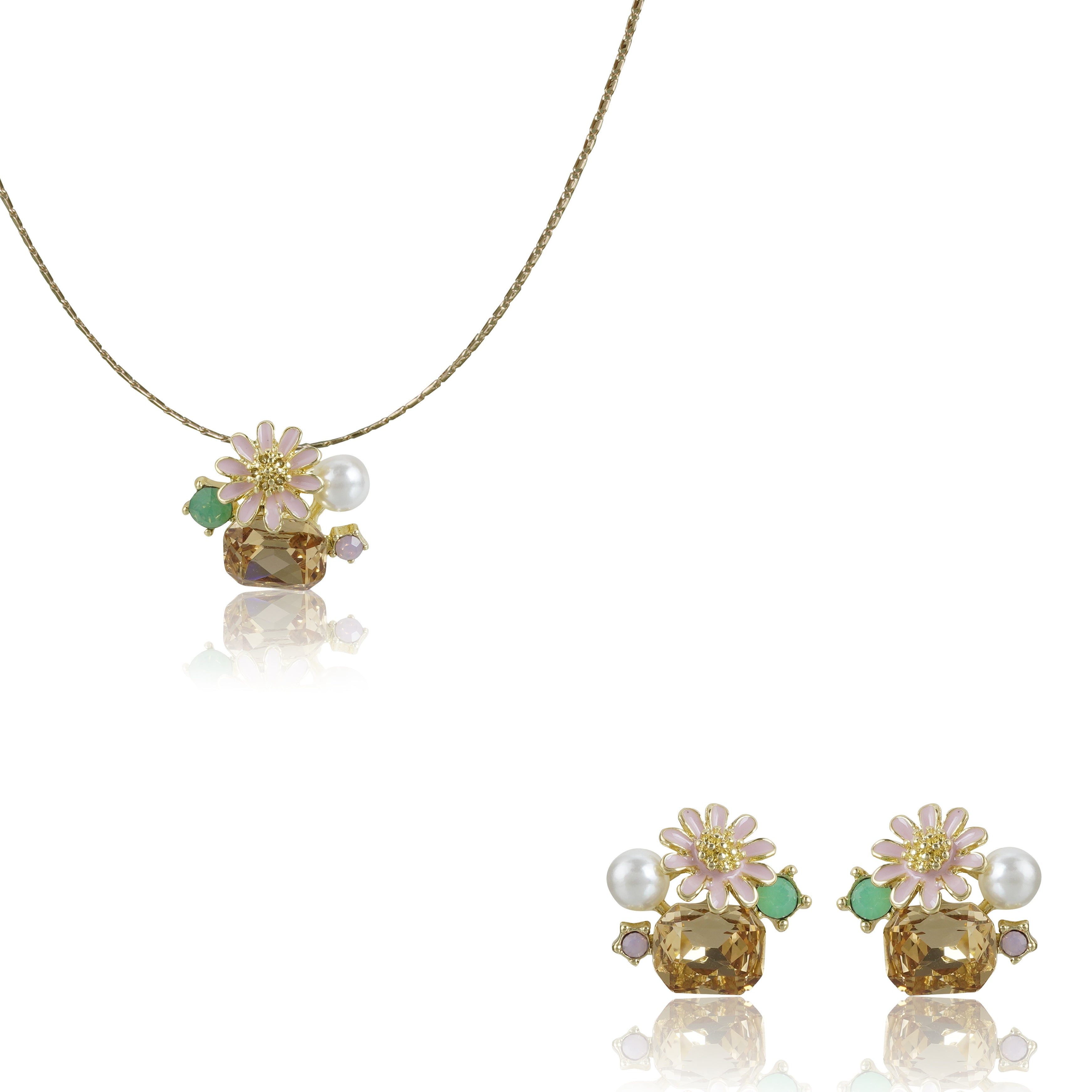 18k Goldpolished Swarovski Flower Design Pendent Set