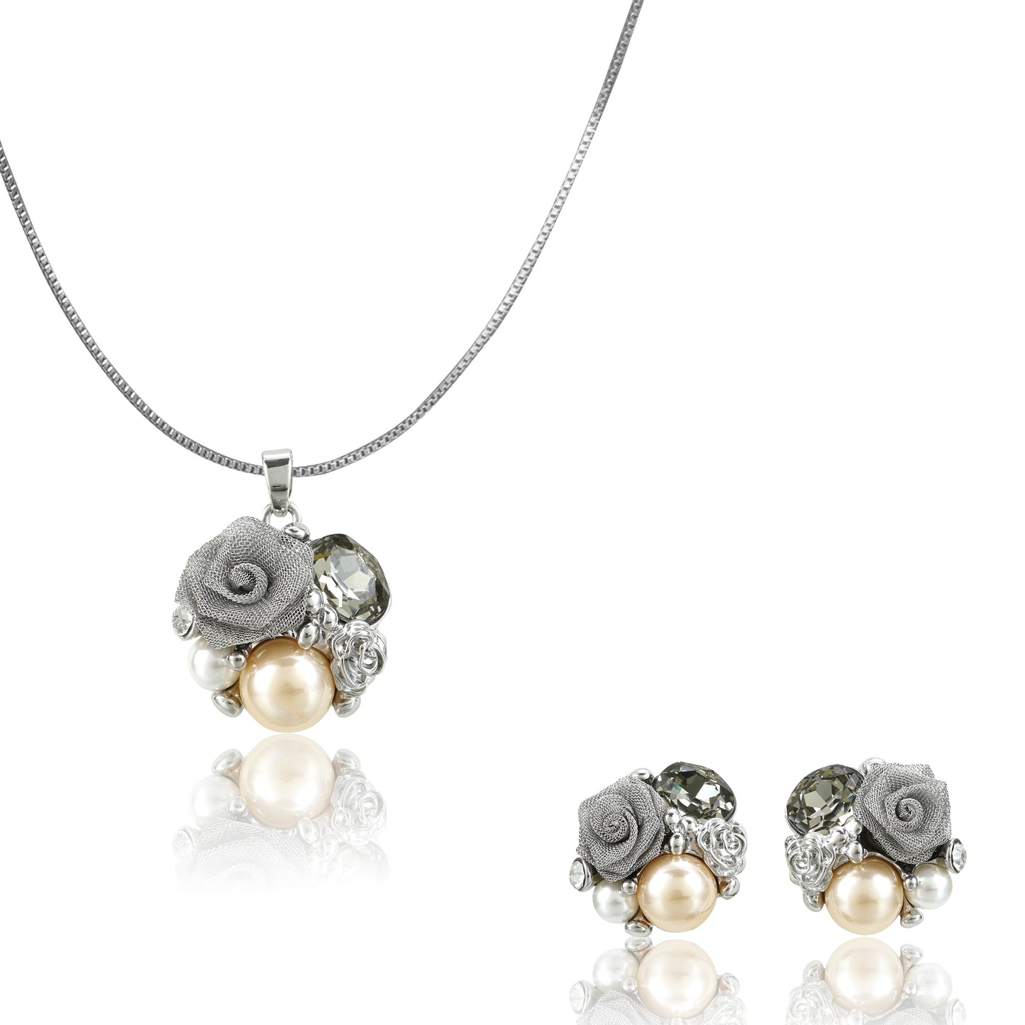 Trendy Silverpolished Swarovski Flower Design Pendent Set