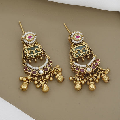 Traditional Indian Wedding Necklace Set with Pearls & Green Beads