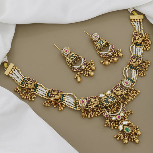 Traditional Indian Wedding Necklace Set with Pearls & Green Beads