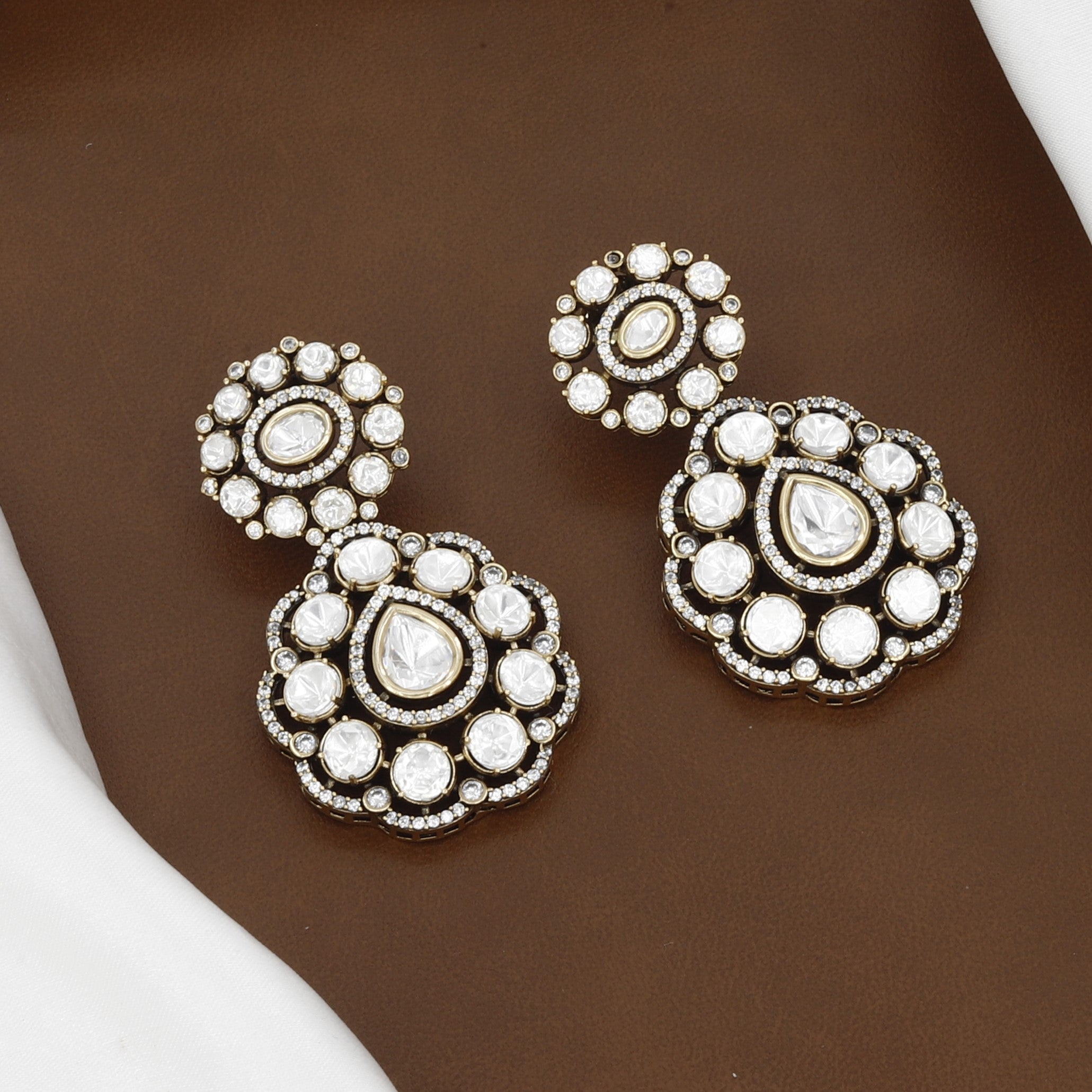 Victorian Polished Traditional Emerald & Polki Multi-Layered Necklace Set