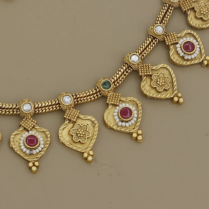 Elegant Antique Necklace Set with Heart-Shaped Motifs