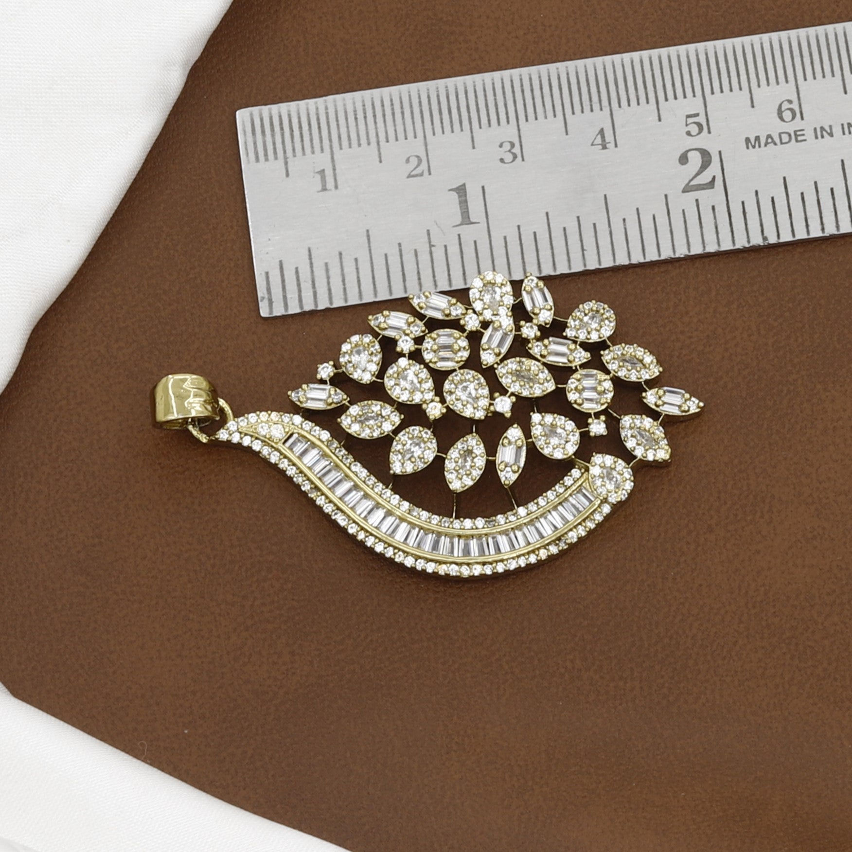 Mehndi Polished Elegant Gold Floral Spray Pendant & Earring Set