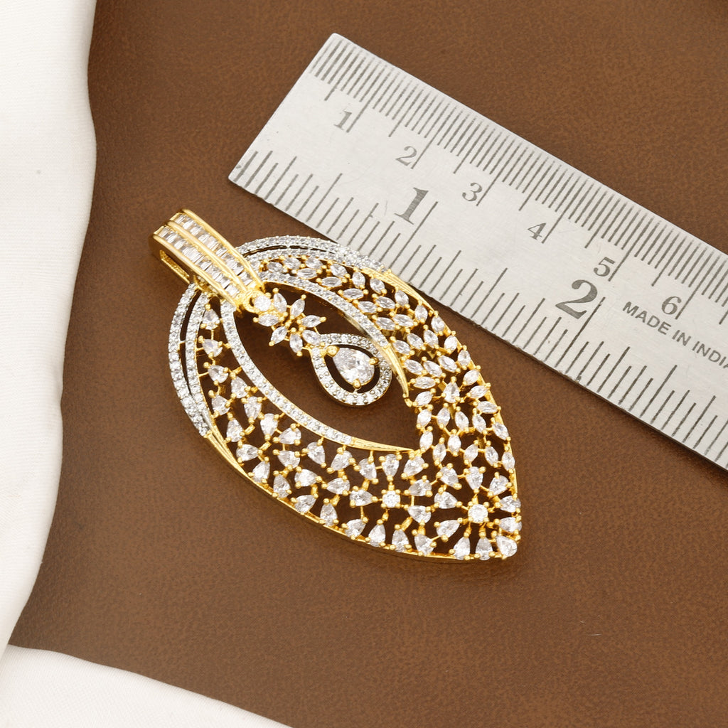 Stunning Teardrop Cutout Gold Pendant Set & Earrings With Chain
