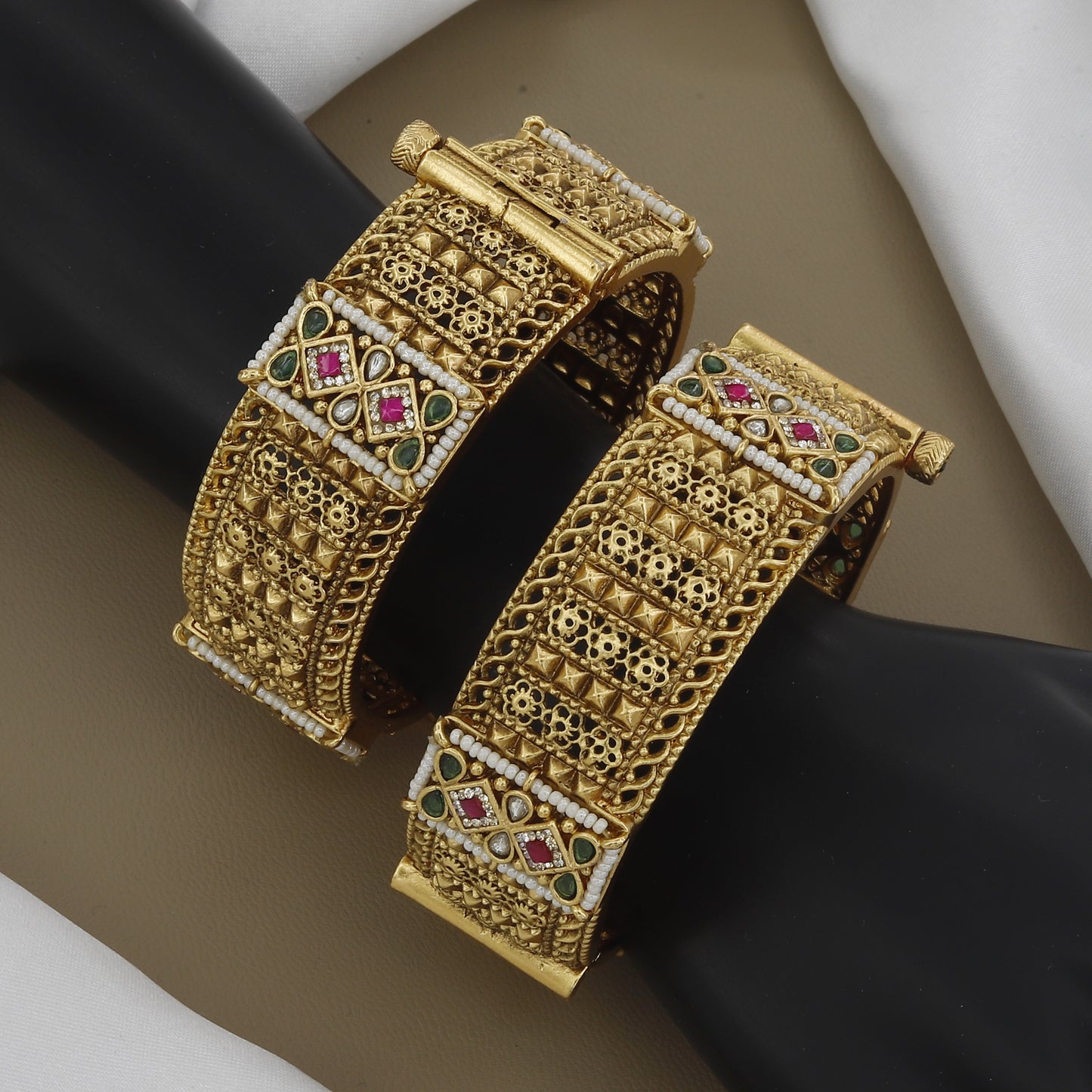 Intricate Matte Gold Filigree Broad Patla Set with Colored Stones