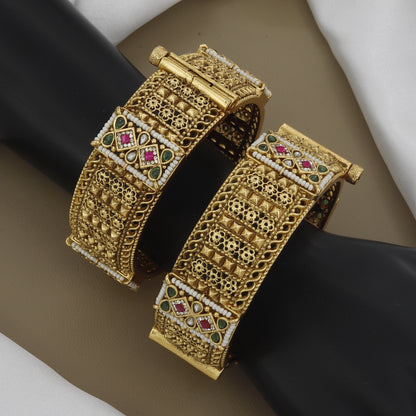 Intricate Matte Gold Filigree Broad Patla Set with Colored Stones