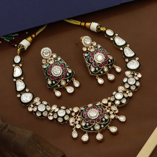 Monzonite Big Kundan Necklace With Big Earrings