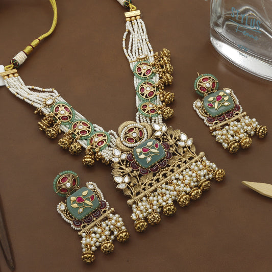 Big Square Pendent Heavy Heritage Short Necklace Set