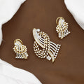 Sweeping Leaf Motif Gold & Diamond Pendant Set With Chain
