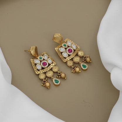 Contemporary Brass Gold Tone Antique Necklace Set