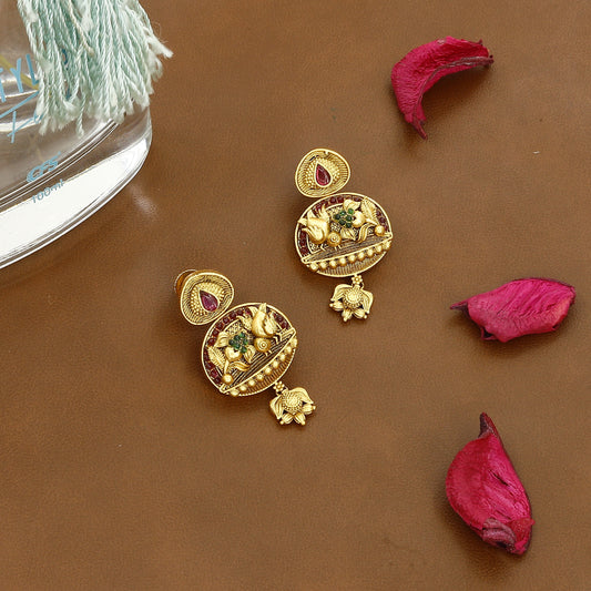 Auspicious Elephant Motif Gold Mangalsutra Set with Black Beads