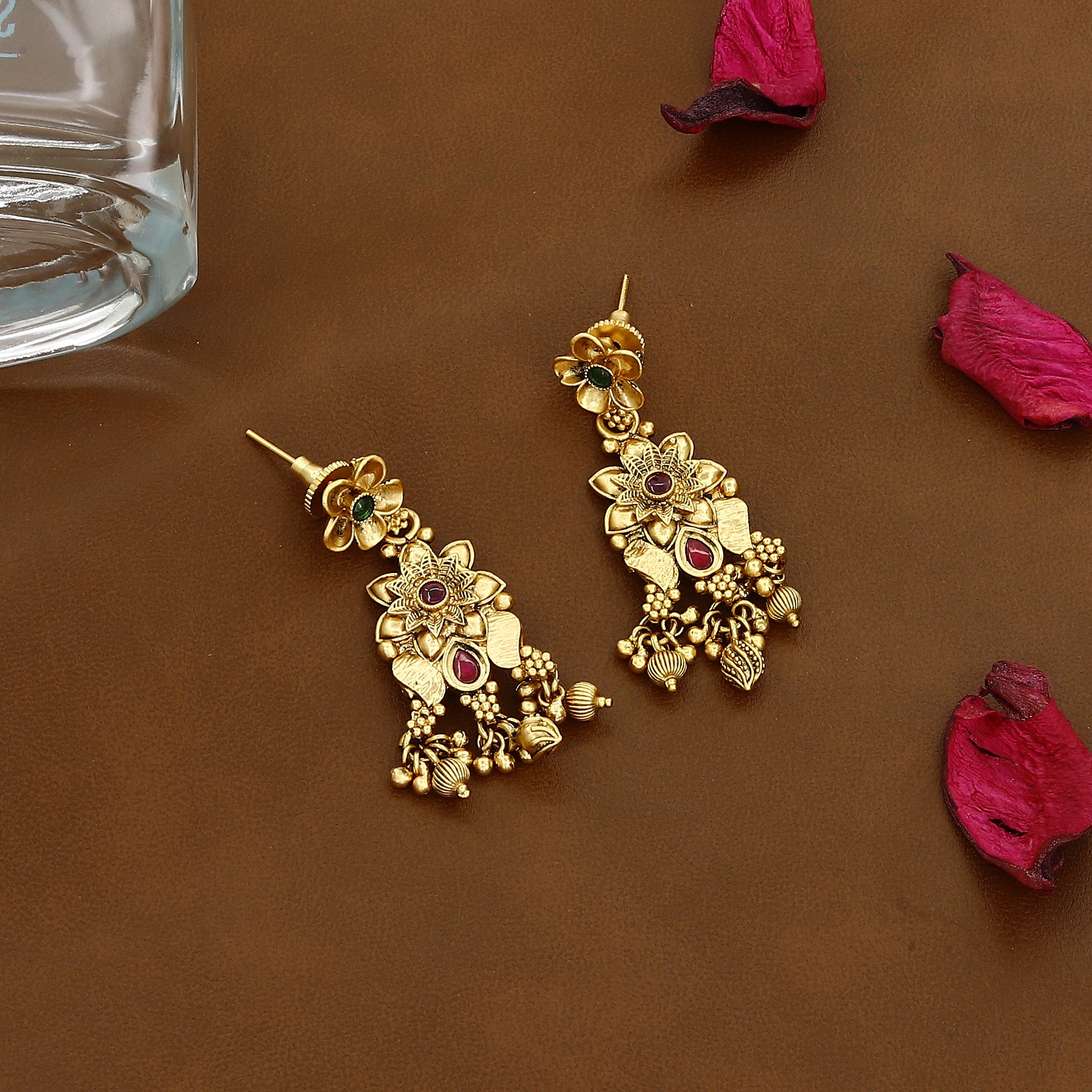 Auspicious Peacock Design Gold Mangalsutra Set