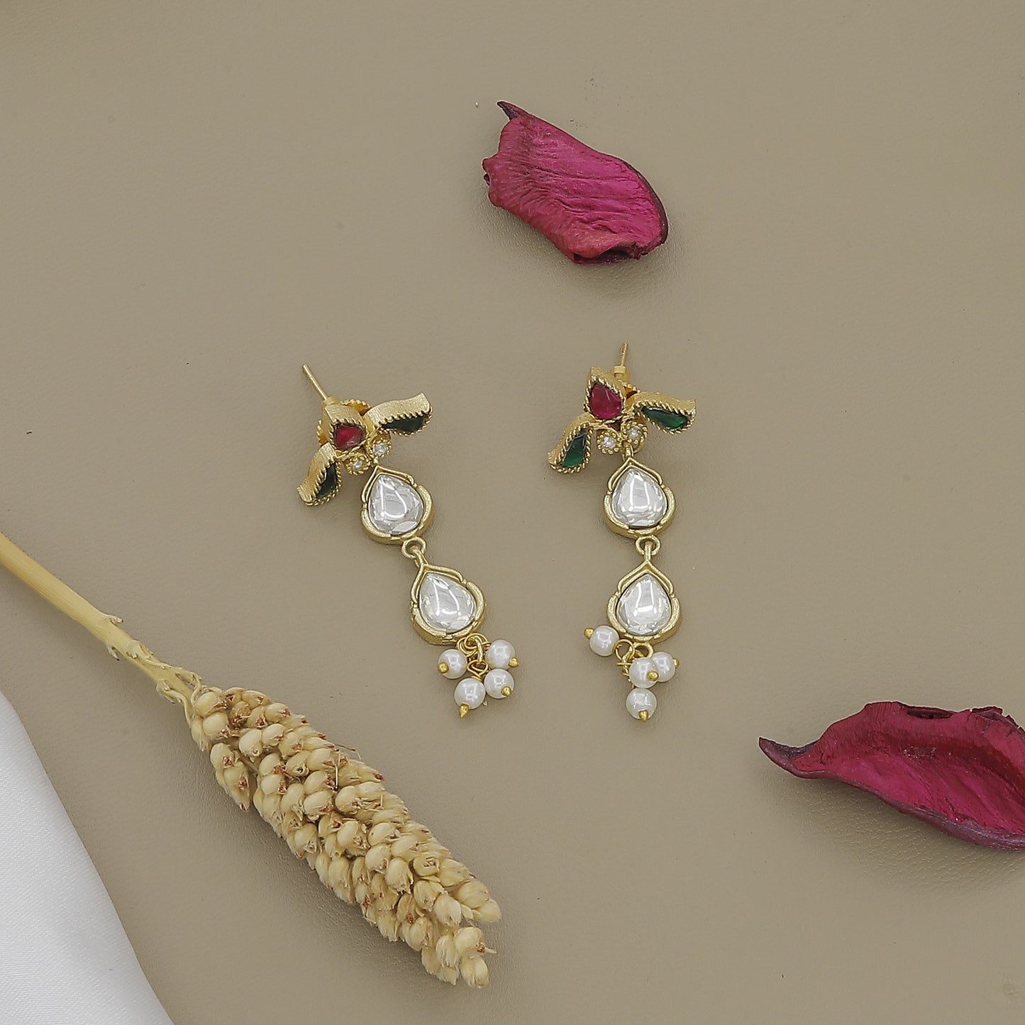Elegant Gold Plated Jadau Mishr Necklace Set