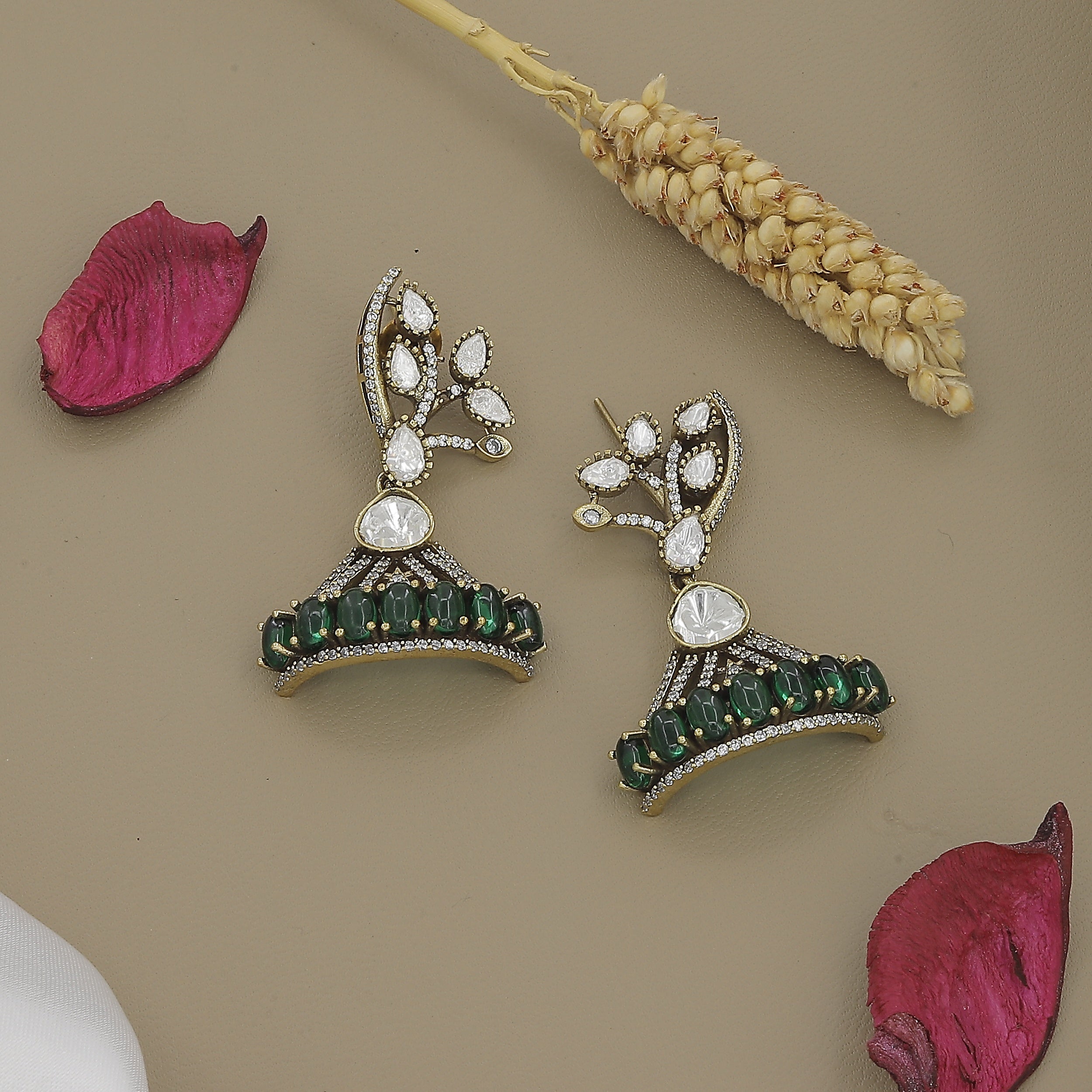 Sparkling and White Stone Floral Necklace with Earrings