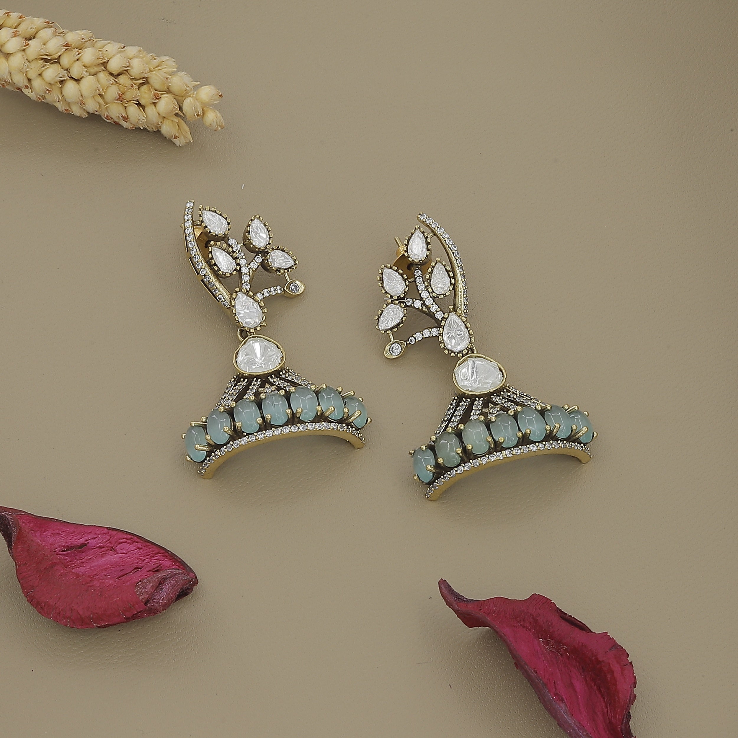 Sparkling and White Stone Floral Necklace with Earrings