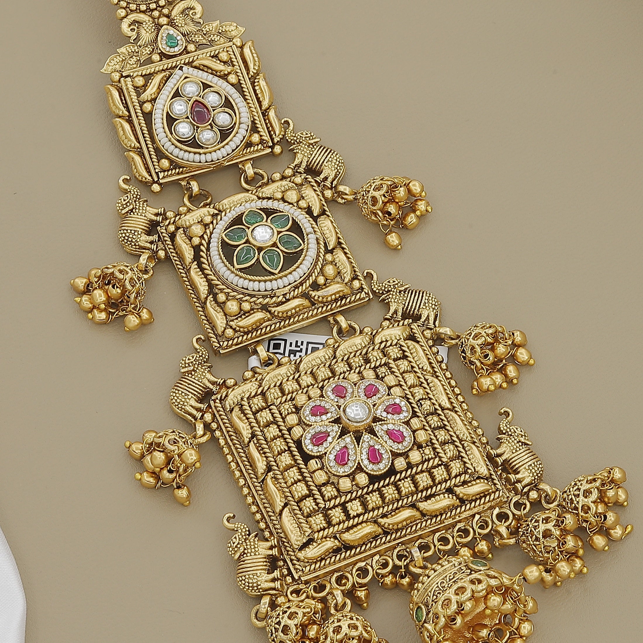Antique Gold Belly Juda with Square Kundan Motifs and Pearl Drops