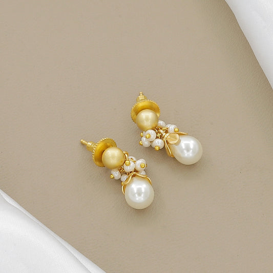 Elegant Gold-Toned Pearl & Green Stone Floral Necklace Set with Earrings