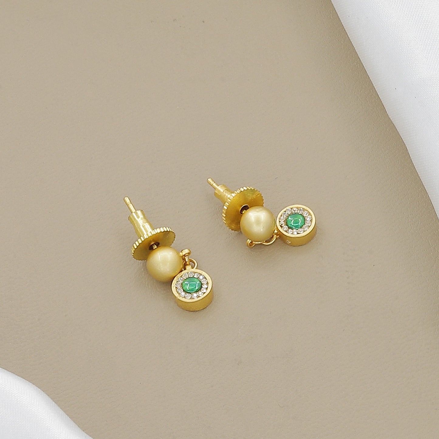 Antique Gold-Toned Enamel & Green Stone Temple Jewelry Set