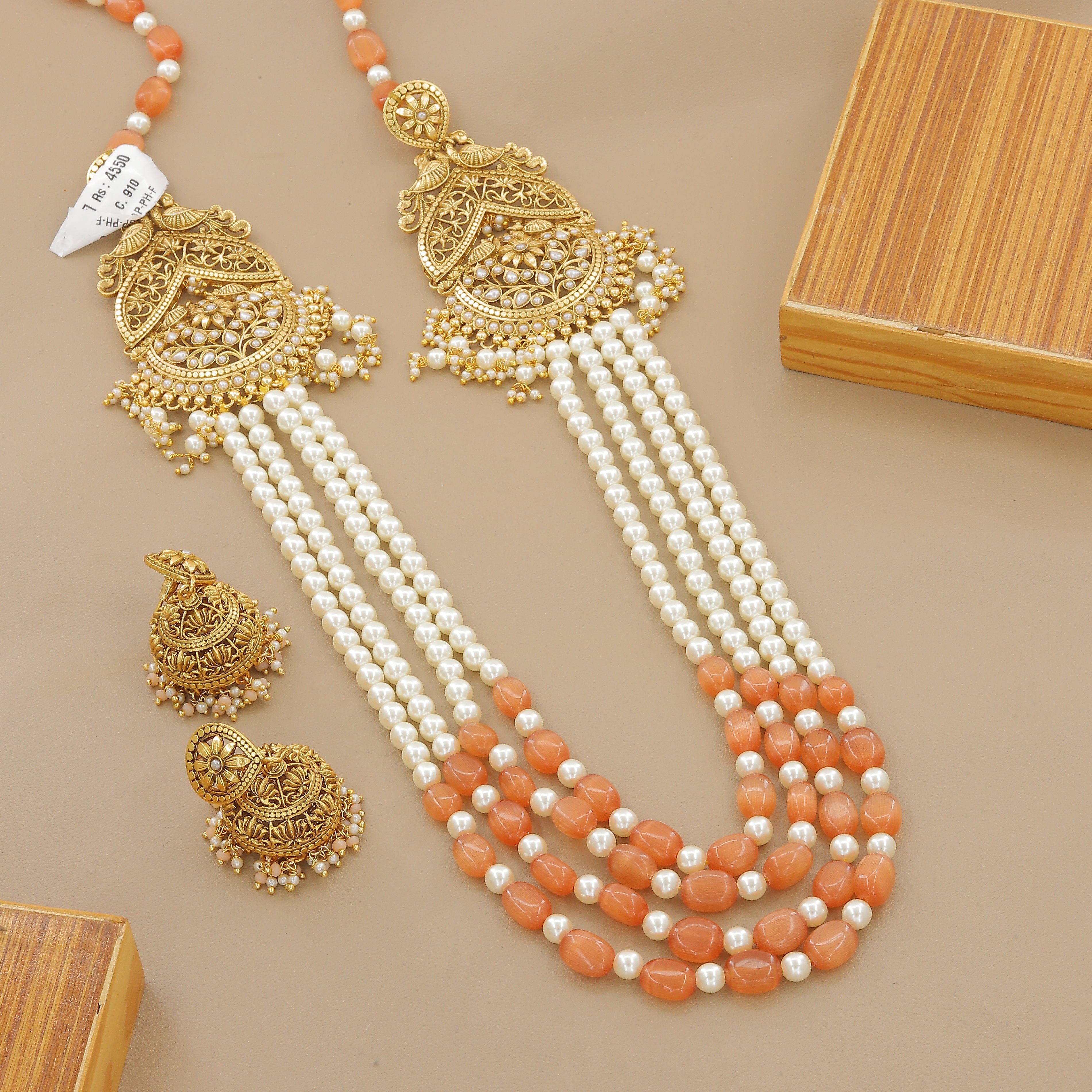 Peach & White Pearl Beaded Necklace Set with Antique Gold
