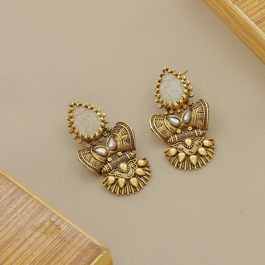 Traditional Indian  Exquisite White Pearl & Gold Plated Necklace Set