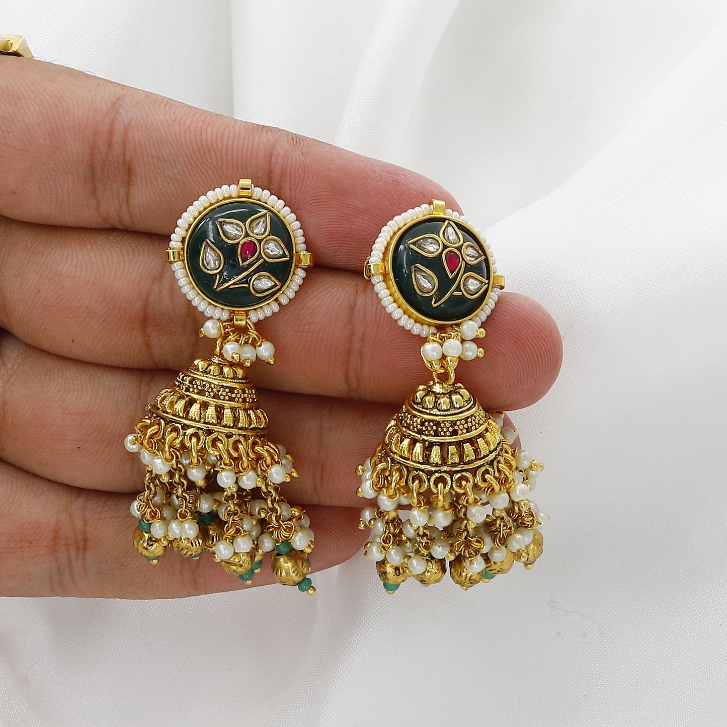 Grand Kundan-Style Choker Necklace with Green and Pink Enamel Work