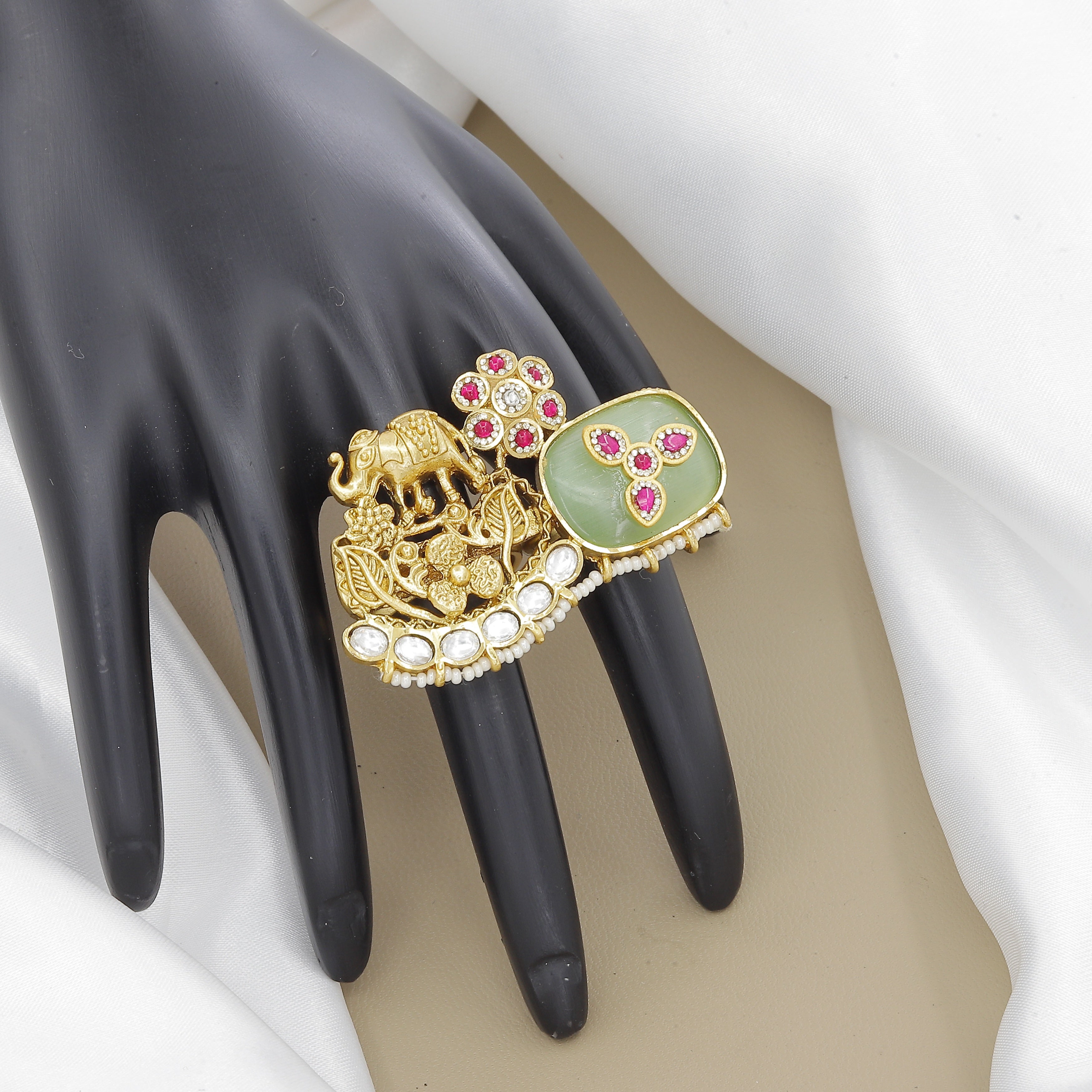 Antique Elephant Double Finger Ring with Carved Stone