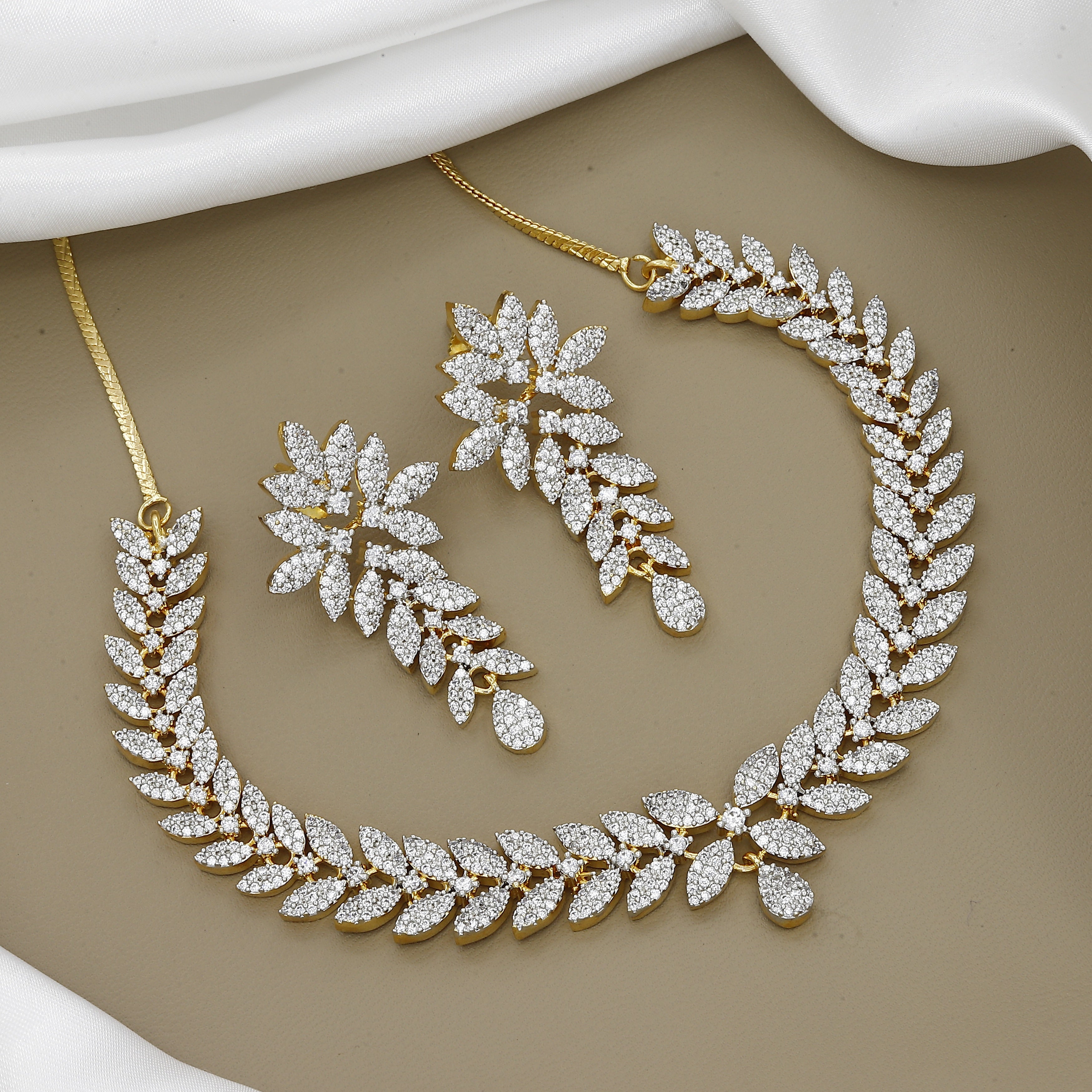 Dazzling Leaf Motif Zirconia Necklace and Earring Set