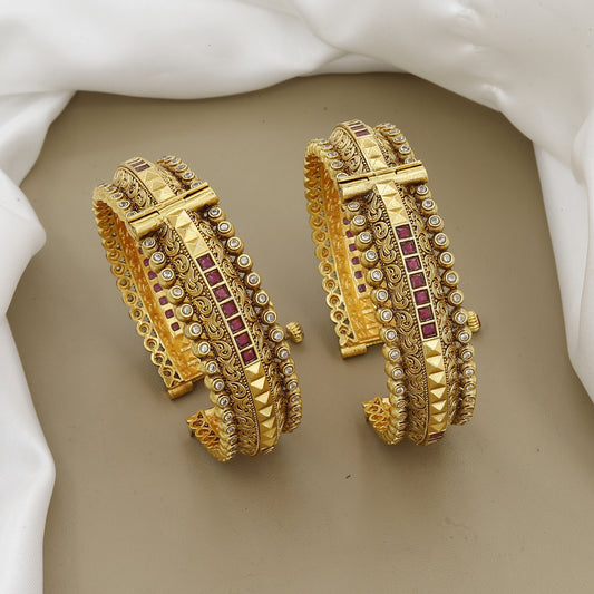 Regal Ruby Antique Patla Set