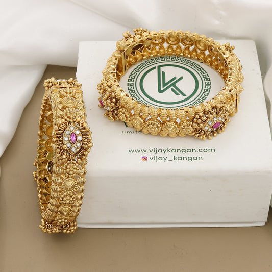 Antique Intricate Floral Patla Set