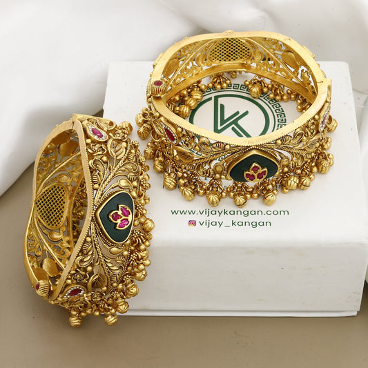 Heritage Ruby Extured Ball-Work Patla Set