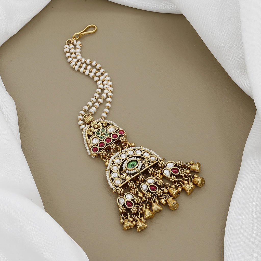 Traditional Kundan Pearl Maang Tikka with Antique Finish