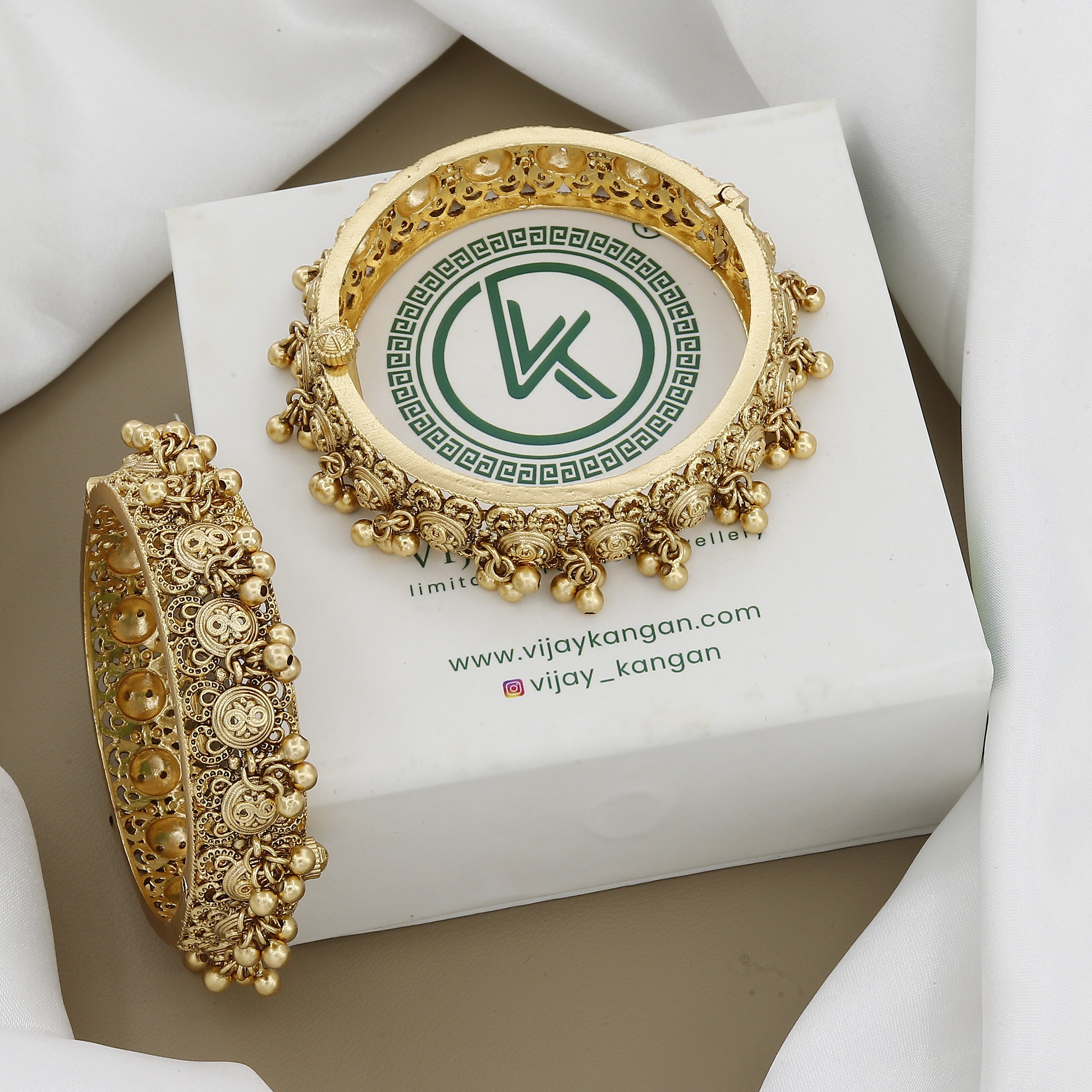 Antique Wedding Patla Set with Traditional Ball Drops