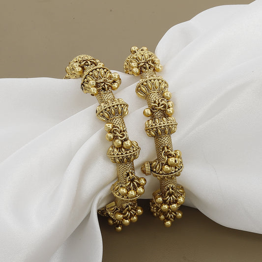 Antique Wedding Patla Set with Intricate Design