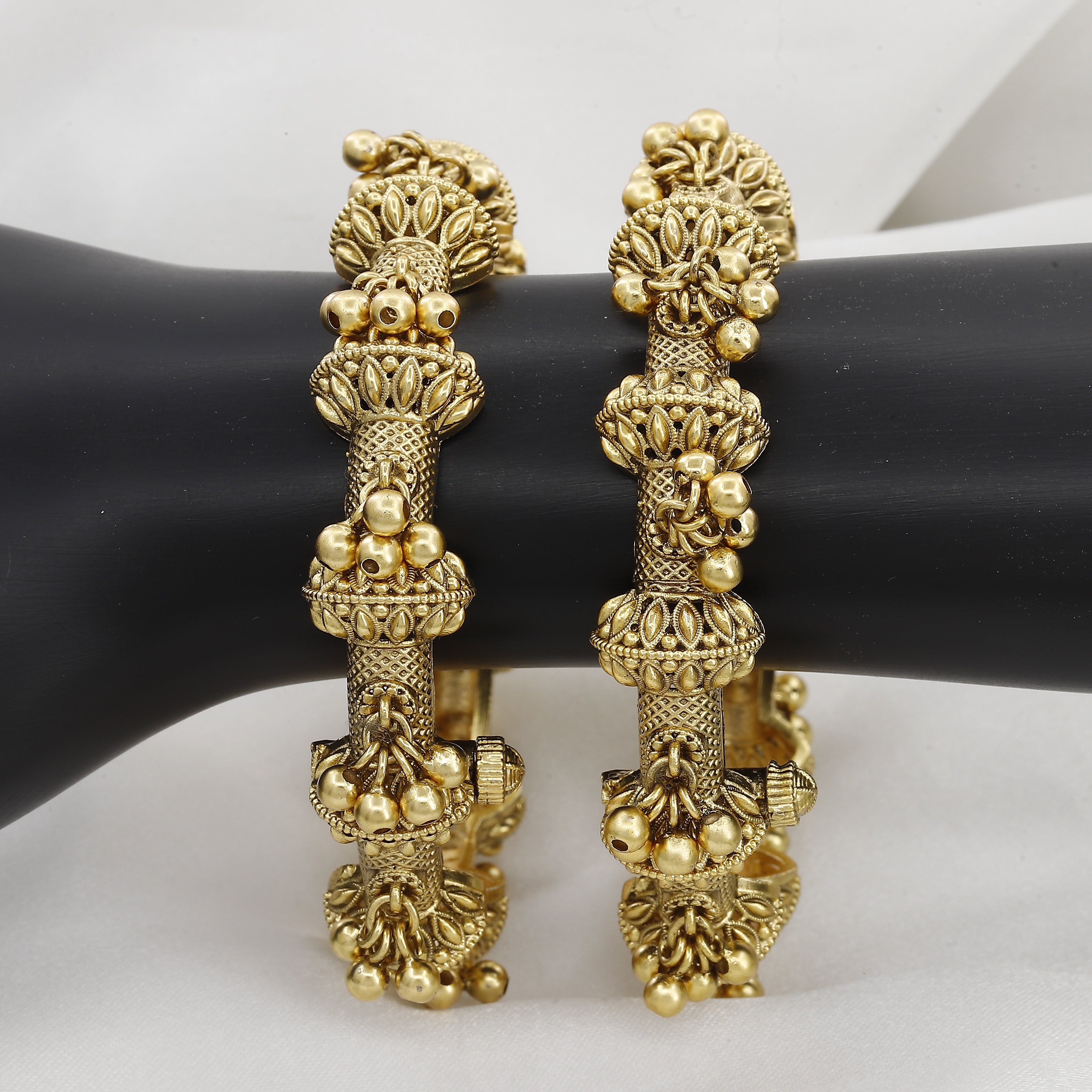 Antique Wedding Patla Set with Intricate Design